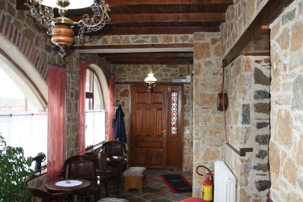 Guesthouse To Spiti Τou Gakou Nestorion ภายนอก รูปภาพ