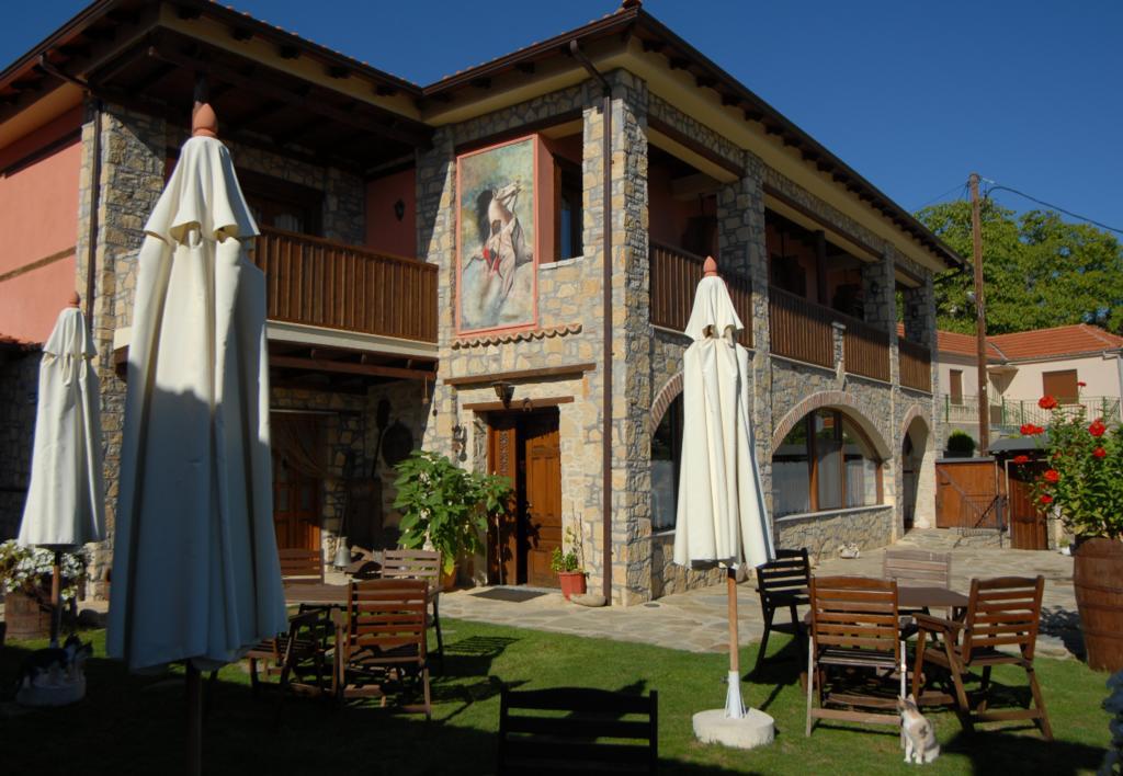 Guesthouse To Spiti Τou Gakou Nestorion ภายนอก รูปภาพ